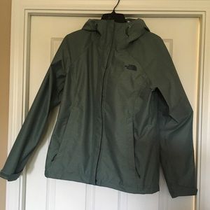 North Face rain jacket / windbreaker (size M)